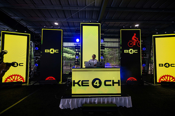 CampFinishLine_24826