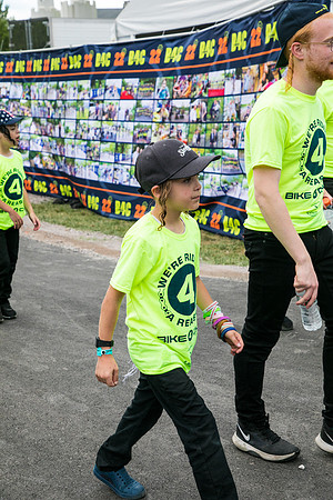 CampFinishLine_24970