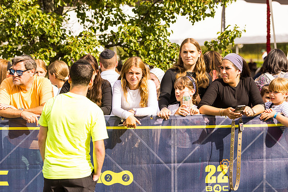 CampFinishLine_25057
