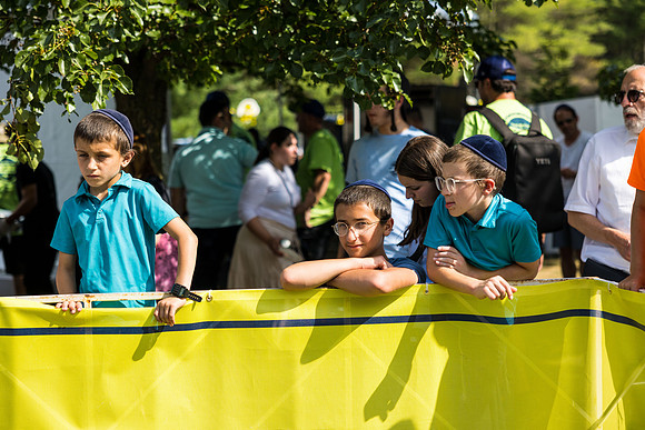 CampFinishLine_24935