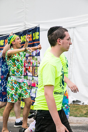 CampFinishLine_24965