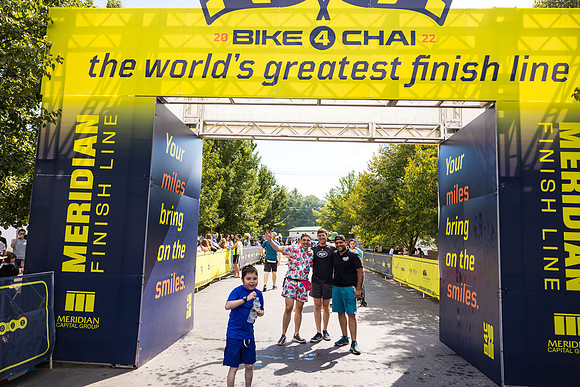 CampFinishLine_24915