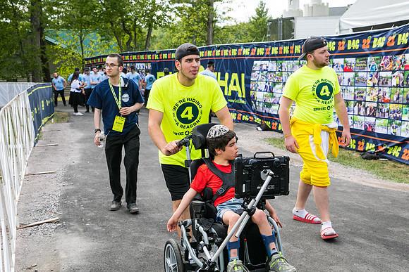 CampFinishLine_24946