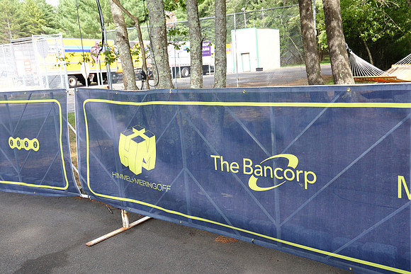 CampFinishLine_24877