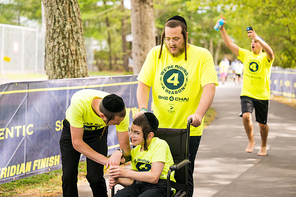 CampFinishLine_25039