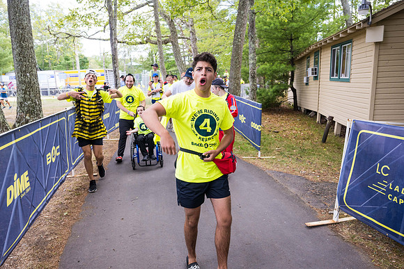 CampFinishLine_25006