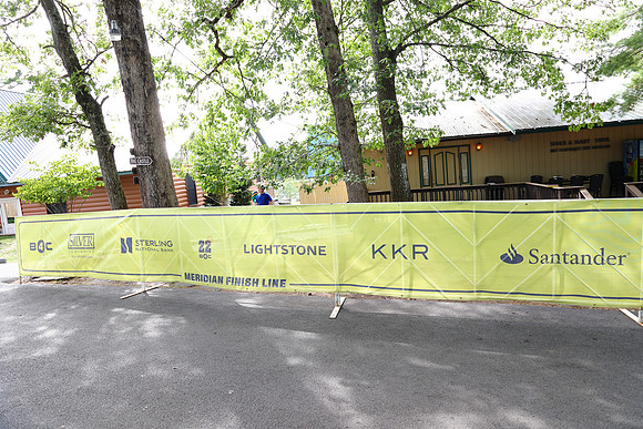 CampFinishLine_24885