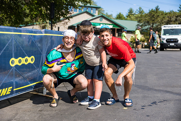 CampFinishLine_24931