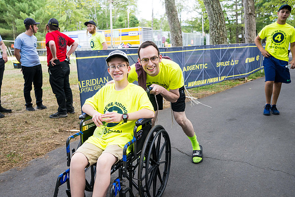 CampFinishLine_25034