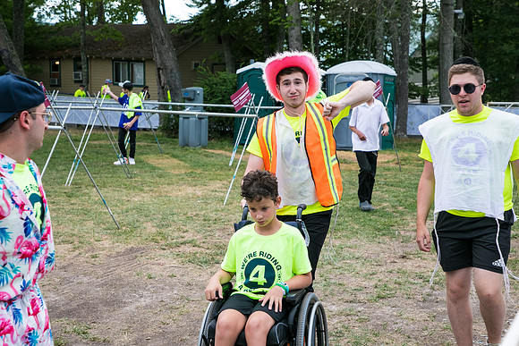 CampFinishLine_24951
