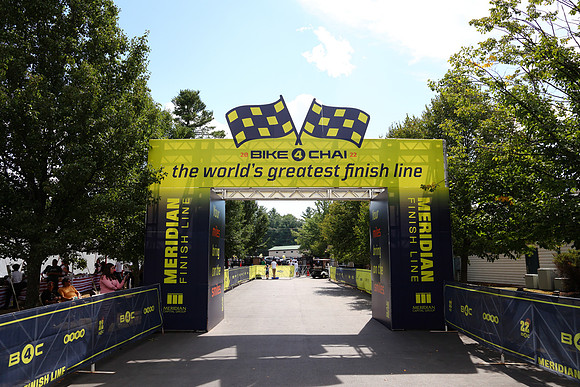 CampFinishLine_24848