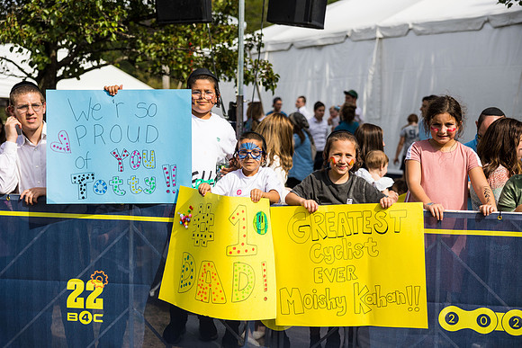 CampFinishLine_24943