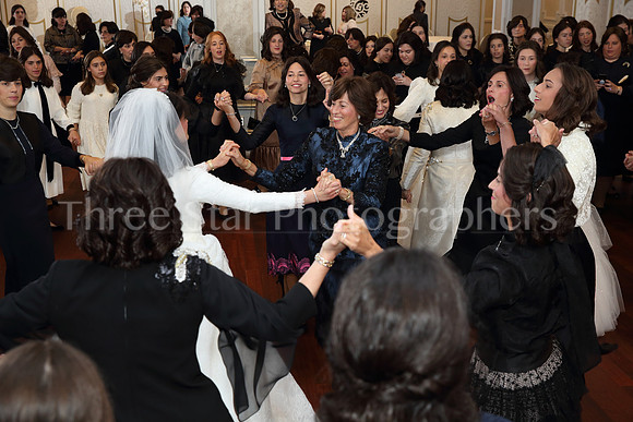 421A7168